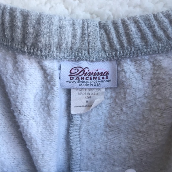 Hollywood Connection warm up shorts - Picture 4 of 6